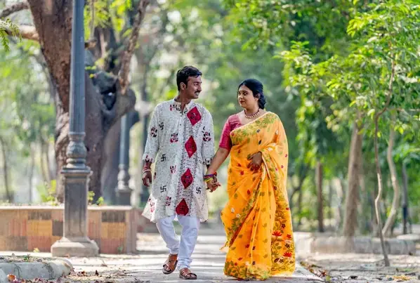 Pre Wedding Heritage by Twin Lens wedding photographer in Kolkata
