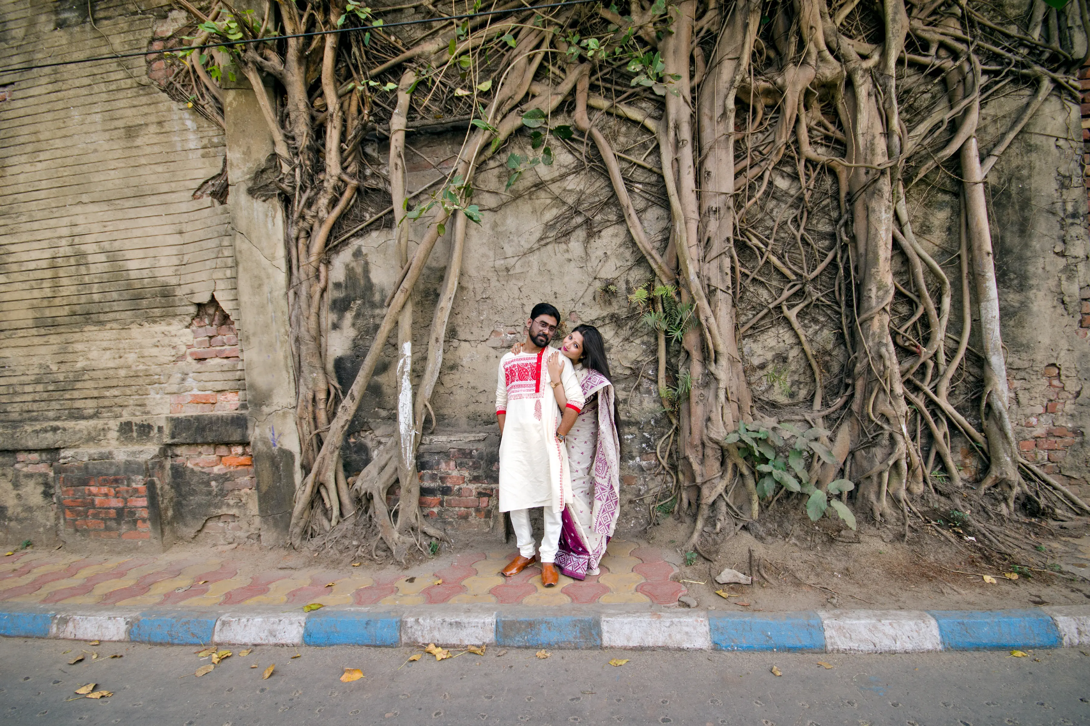 Banyan Tree Pre Wedding Couple Kolkata by Twin Lens Kolkata
