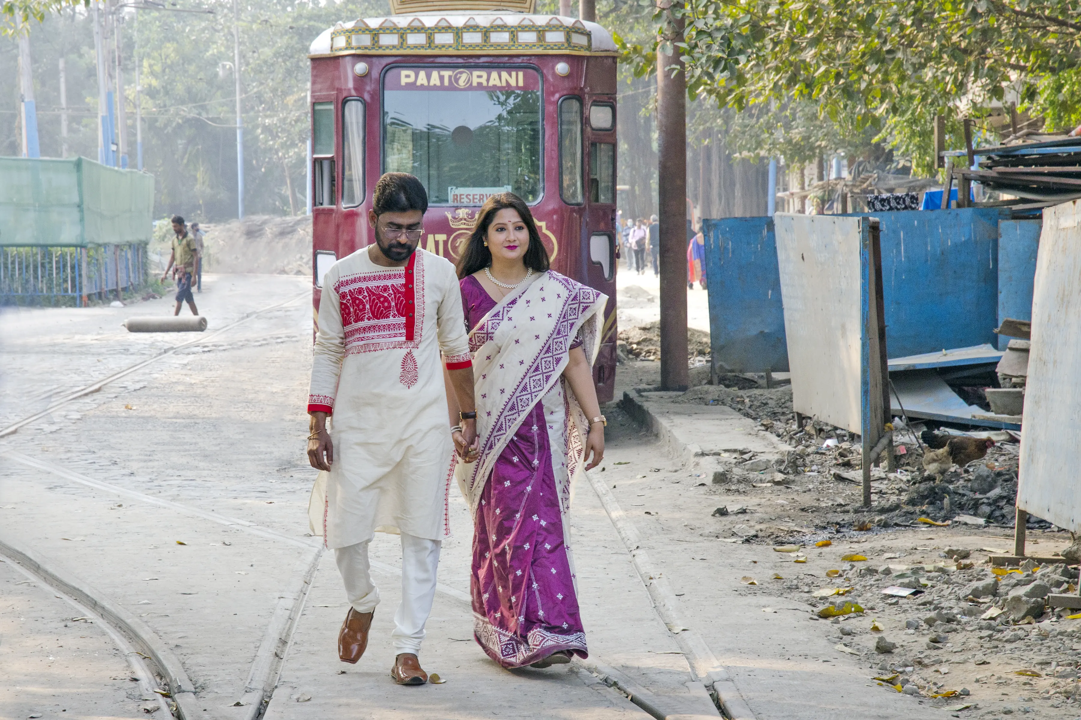 Tram Street Pre Wedding Couple Kolkata by Twin Lens Kolkata